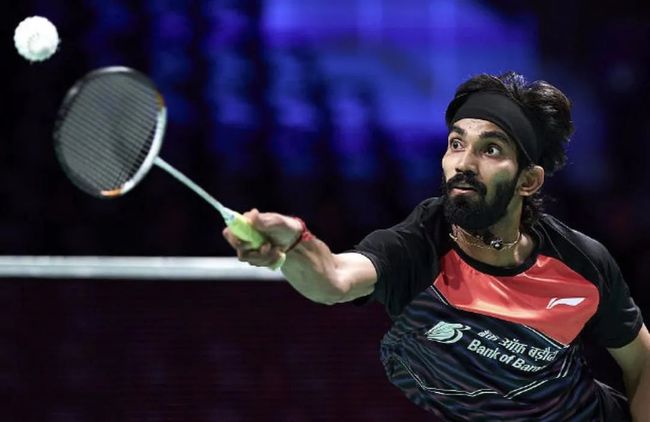 入两名具有 入两名具有